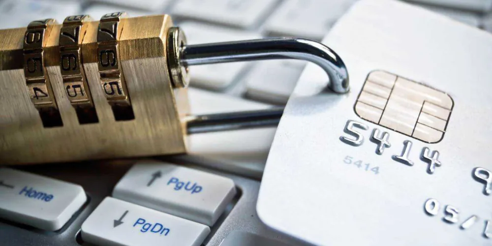 6 Tips to Shop Safe Online 